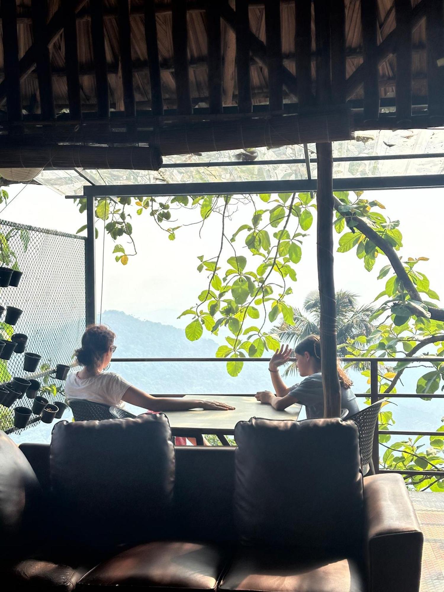 Sunset Valley Kerala Pool Resort - Serene Natural Forest Cottage Stay In Idukki With Sunrise & Sunset Panoramas, Natural Streams & Tranquil Summer Evenings Pīrmed Esterno foto