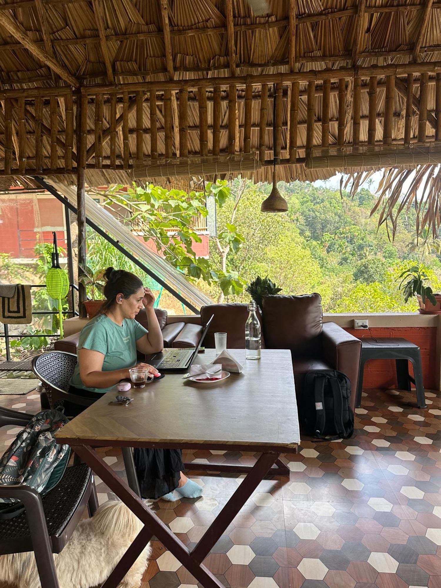 Sunset Valley Kerala Pool Resort - Serene Natural Forest Cottage Stay In Idukki With Sunrise & Sunset Panoramas, Natural Streams & Tranquil Summer Evenings Pīrmed Esterno foto