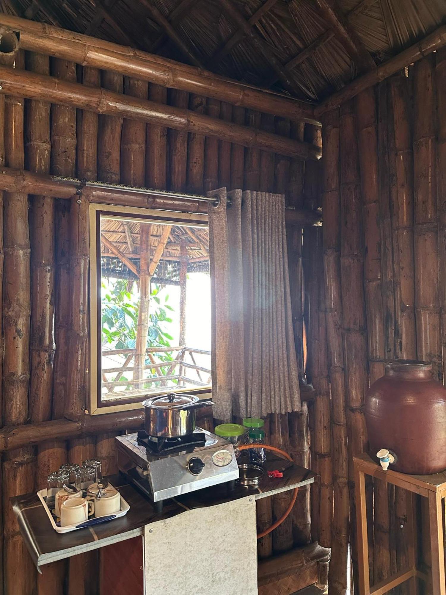 Sunset Valley Kerala Pool Resort - Serene Natural Forest Cottage Stay In Idukki With Sunrise & Sunset Panoramas, Natural Streams & Tranquil Summer Evenings Pīrmed Esterno foto