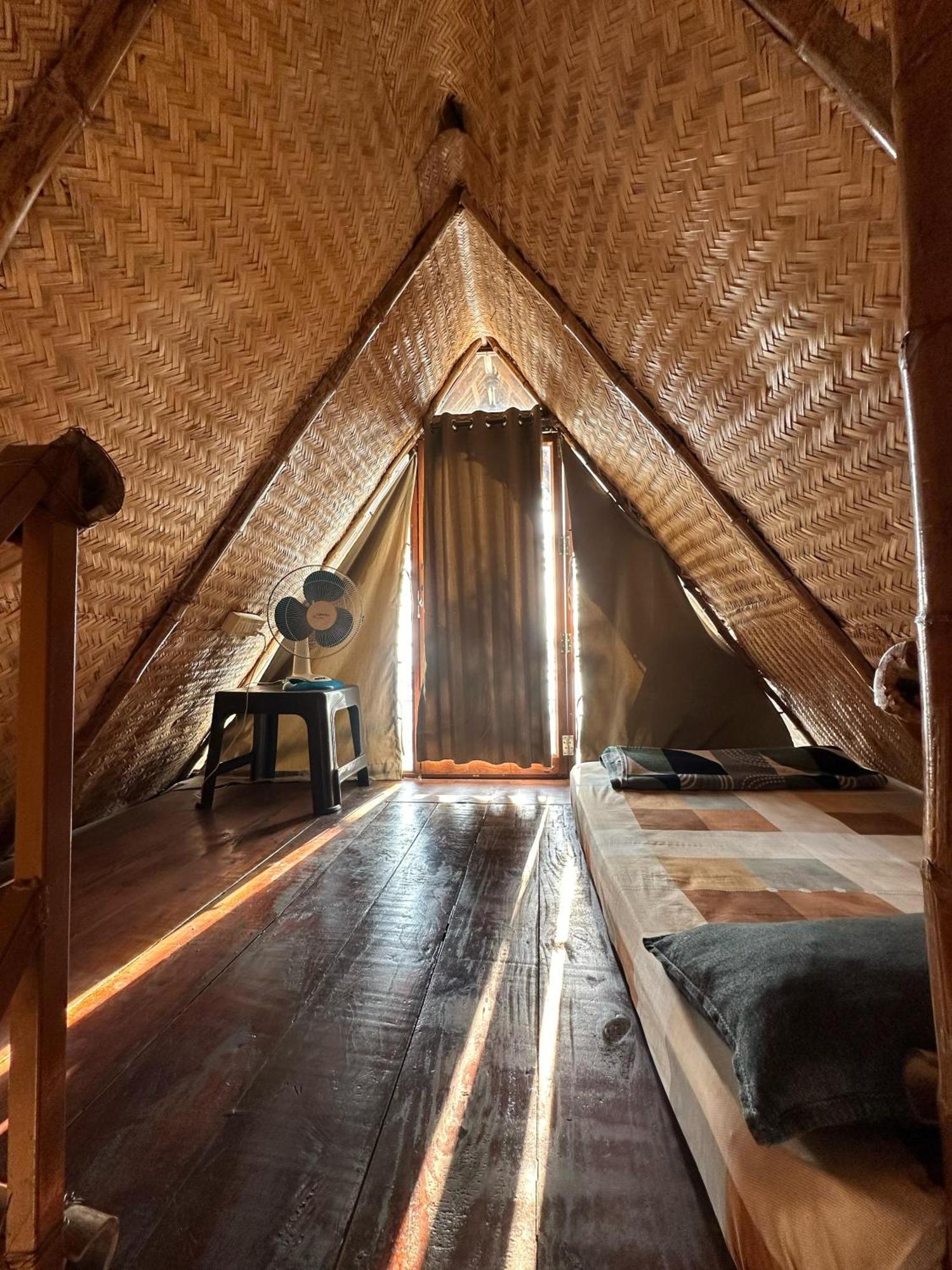 Sunset Valley Kerala Pool Resort - Serene Natural Forest Cottage Stay In Idukki With Sunrise & Sunset Panoramas, Natural Streams & Tranquil Summer Evenings Pīrmed Esterno foto