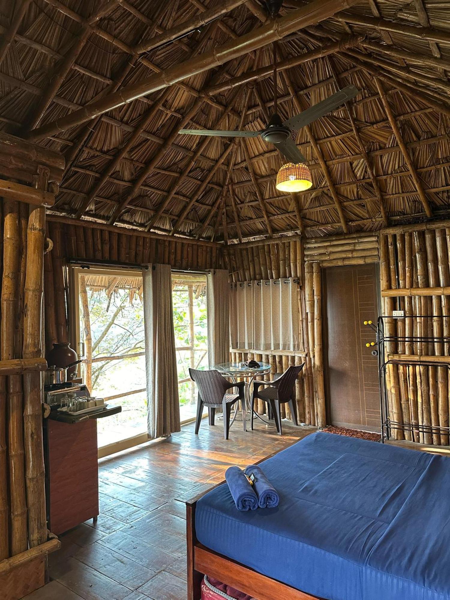 Sunset Valley Kerala Pool Resort - Serene Natural Forest Cottage Stay In Idukki With Sunrise & Sunset Panoramas, Natural Streams & Tranquil Summer Evenings Pīrmed Esterno foto