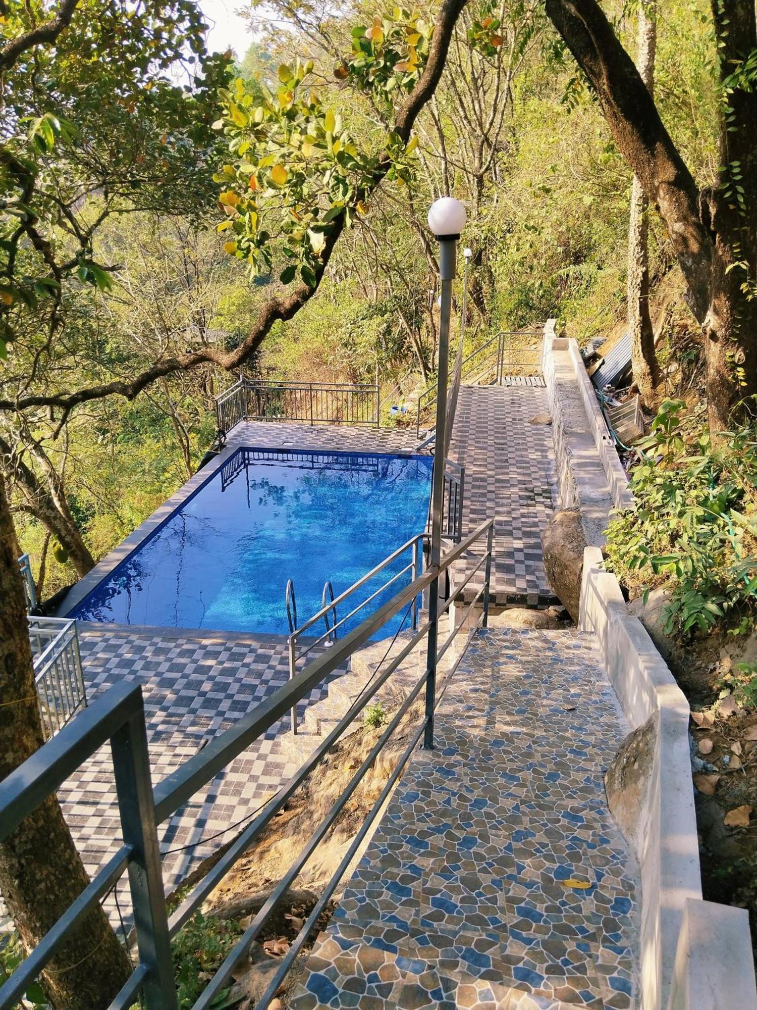 Sunset Valley Kerala Pool Resort - Serene Natural Forest Cottage Stay In Idukki With Sunrise & Sunset Panoramas, Natural Streams & Tranquil Summer Evenings Pīrmed Esterno foto