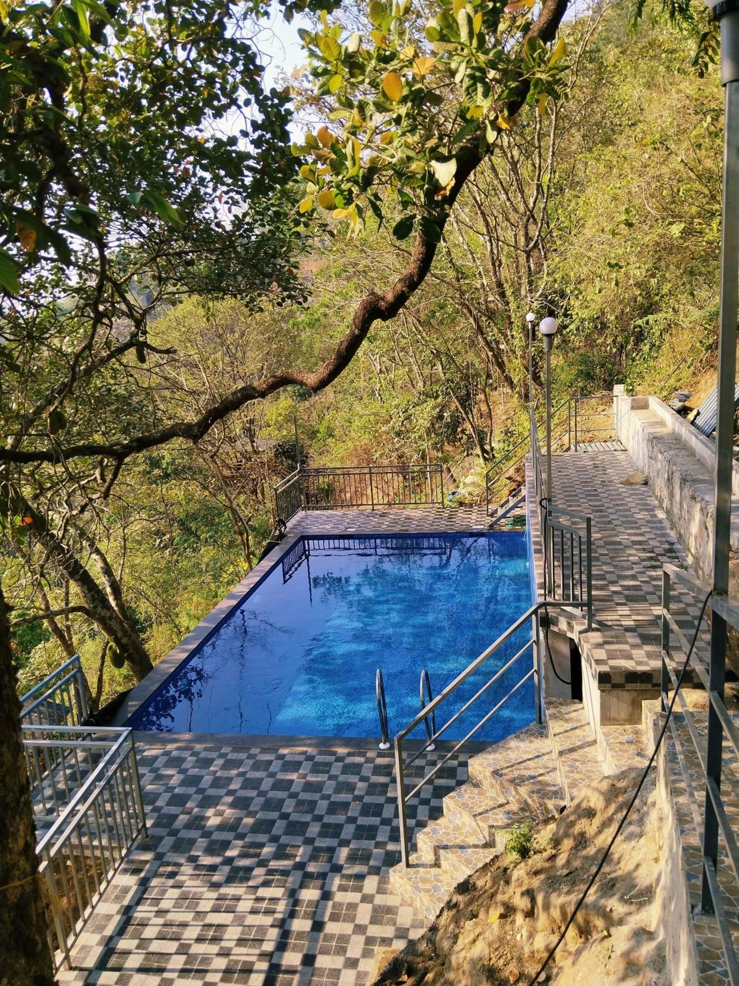 Sunset Valley Kerala Pool Resort - Serene Natural Forest Cottage Stay In Idukki With Sunrise & Sunset Panoramas, Natural Streams & Tranquil Summer Evenings Pīrmed Esterno foto